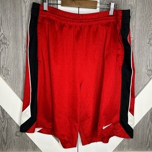 D19.13 Nike Better World Red Basketball Shorts Large